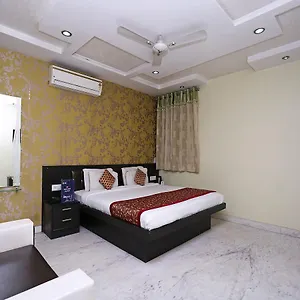 Star Hotel