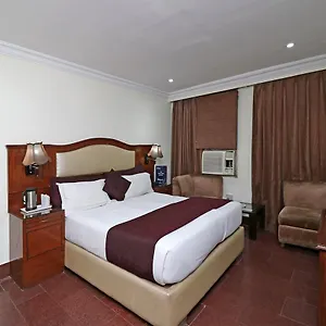 Oyo 11647 Metro Hotel