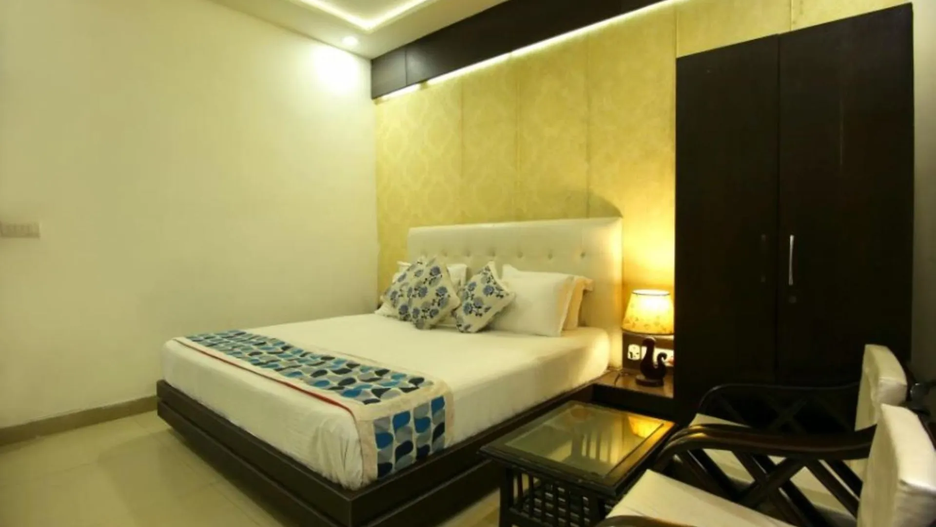Hotel Riya Palace Agra Agra