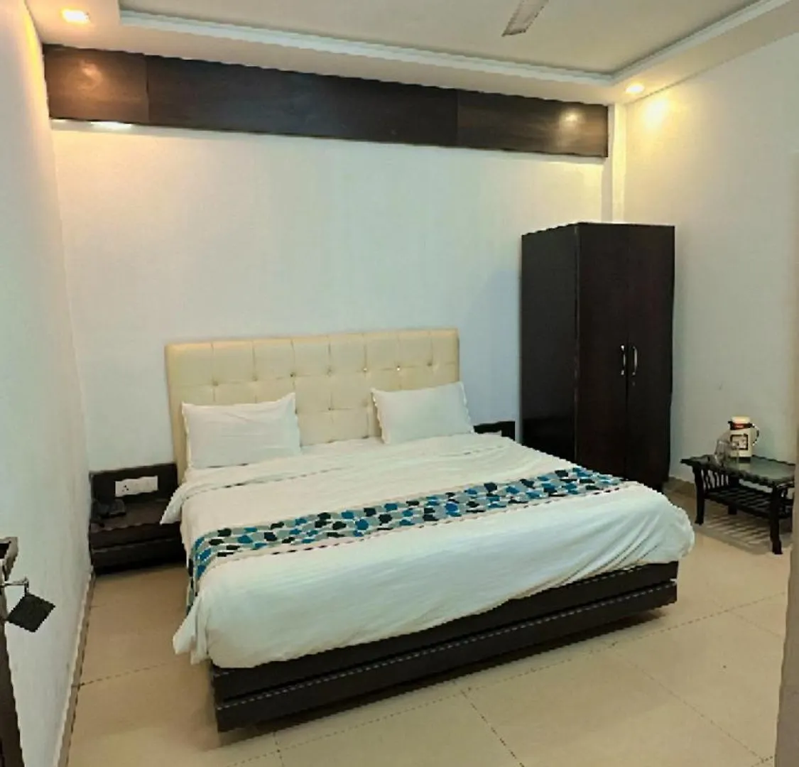 Hotel Riya Palace Agra Agra