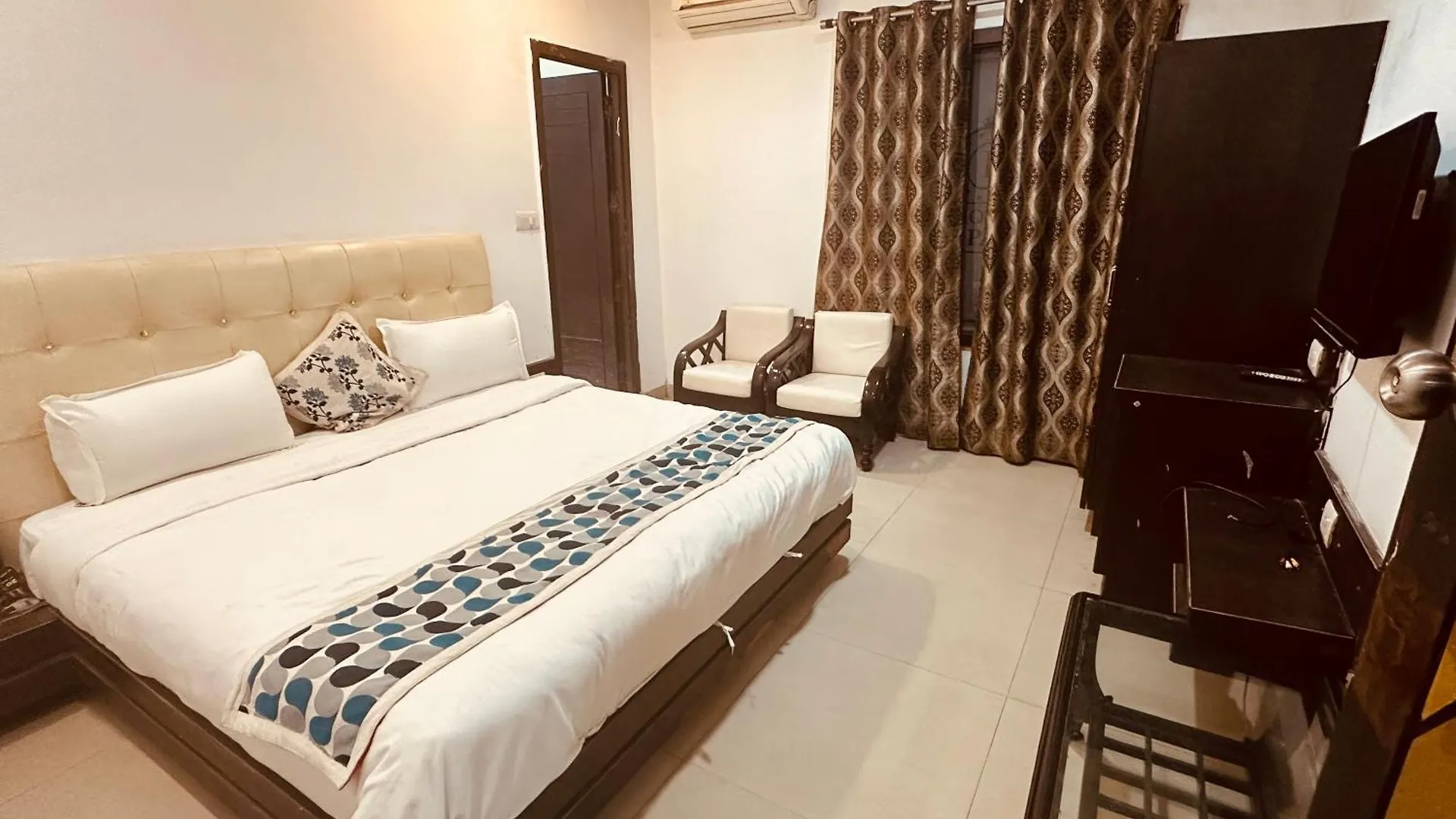 Hotel Riya Palace Agra Agra   Agra (Uttar Pradesh)